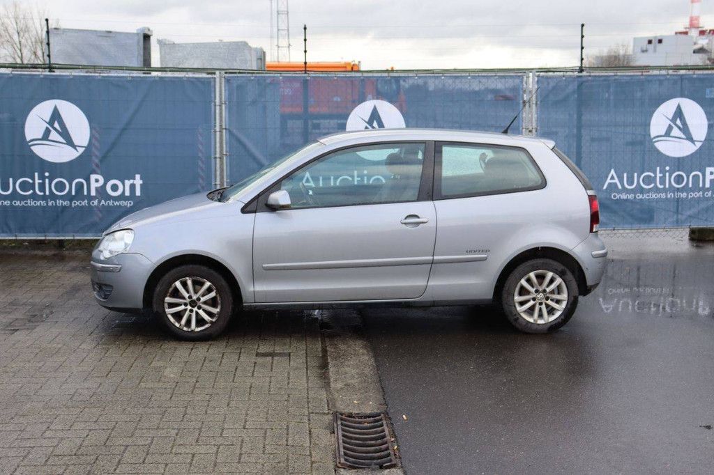 Passenger car Volkswagen Polo Petrol 60 hp 2008 (Margin)