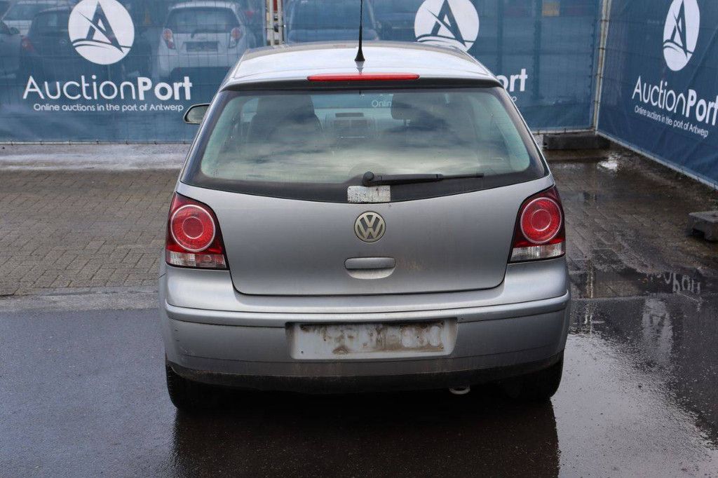 Passenger car Volkswagen Polo Petrol 60 hp 2008 (Margin)