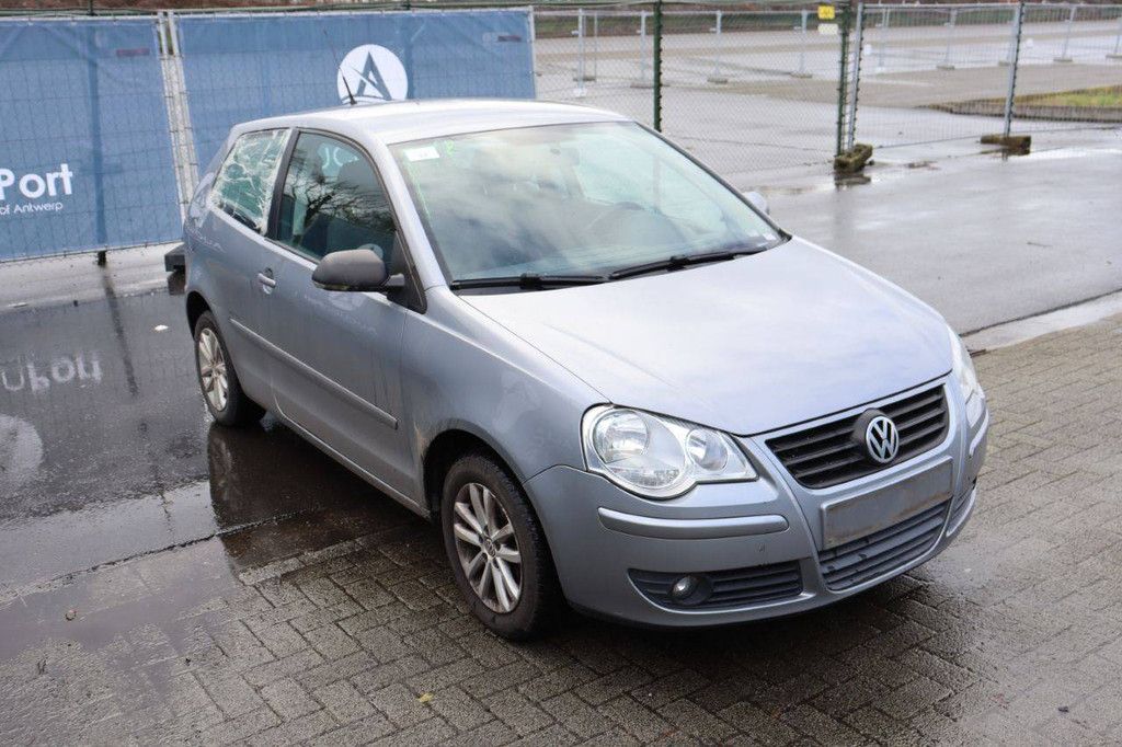 Passenger car Volkswagen Polo Petrol 60 hp 2008 (Margin)