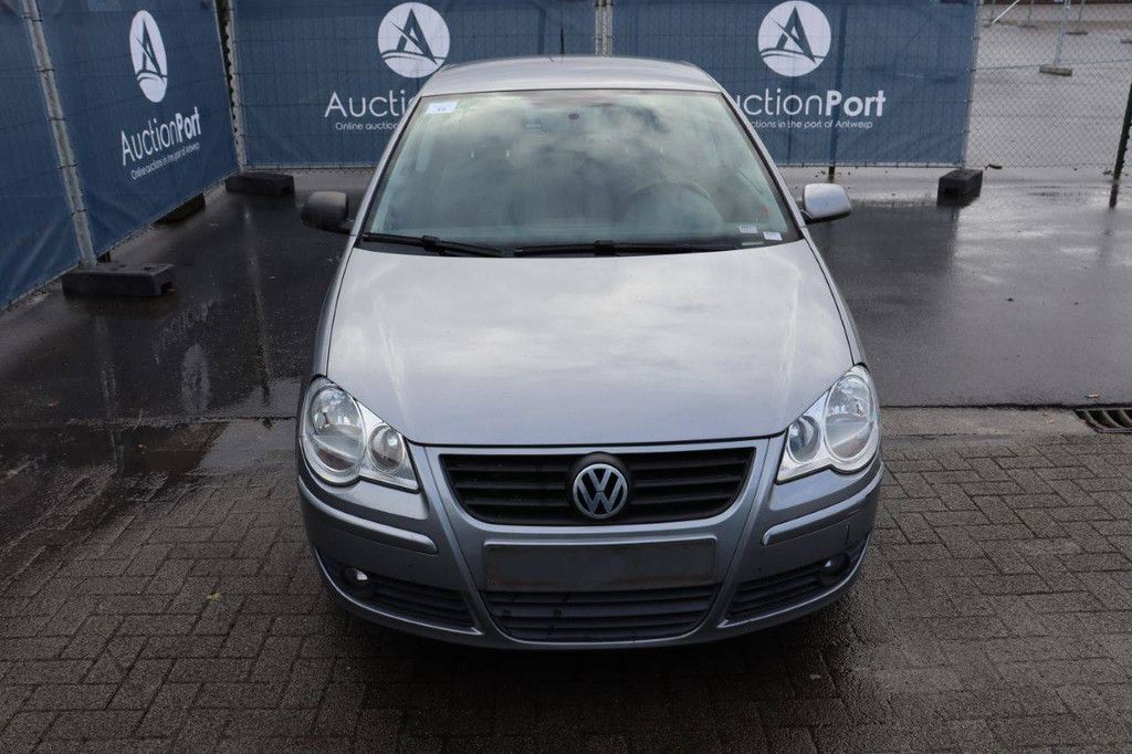 Passenger car Volkswagen Polo Petrol 60 hp 2008 (Margin)