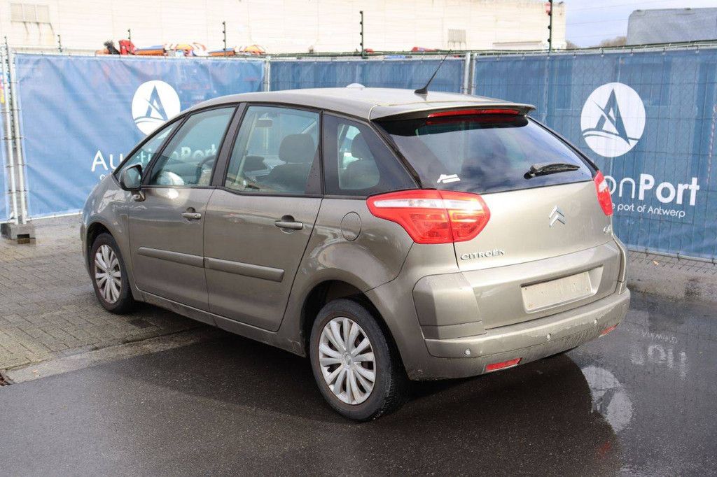 Passenger car Citroën C4 Diesel 110 hp 2008 (Margin)