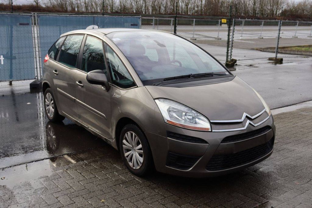Passenger car Citroën C4 Diesel 110 hp 2008 (Margin)