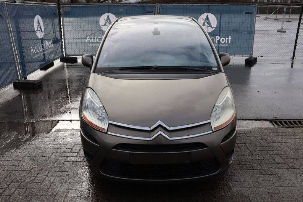 Passenger car Citroën C4 Diesel 110 hp 2008 (Margin)