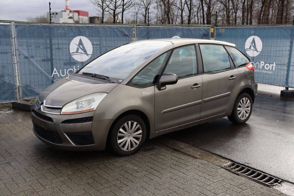 Passenger car Citroën C4 Diesel 110 hp 2008 (Margin)