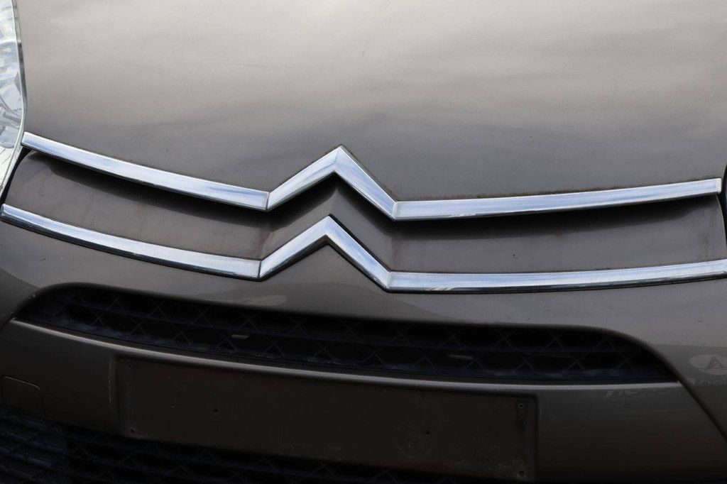 Passenger car Citroën C4 Diesel 110 hp 2008 (Margin)