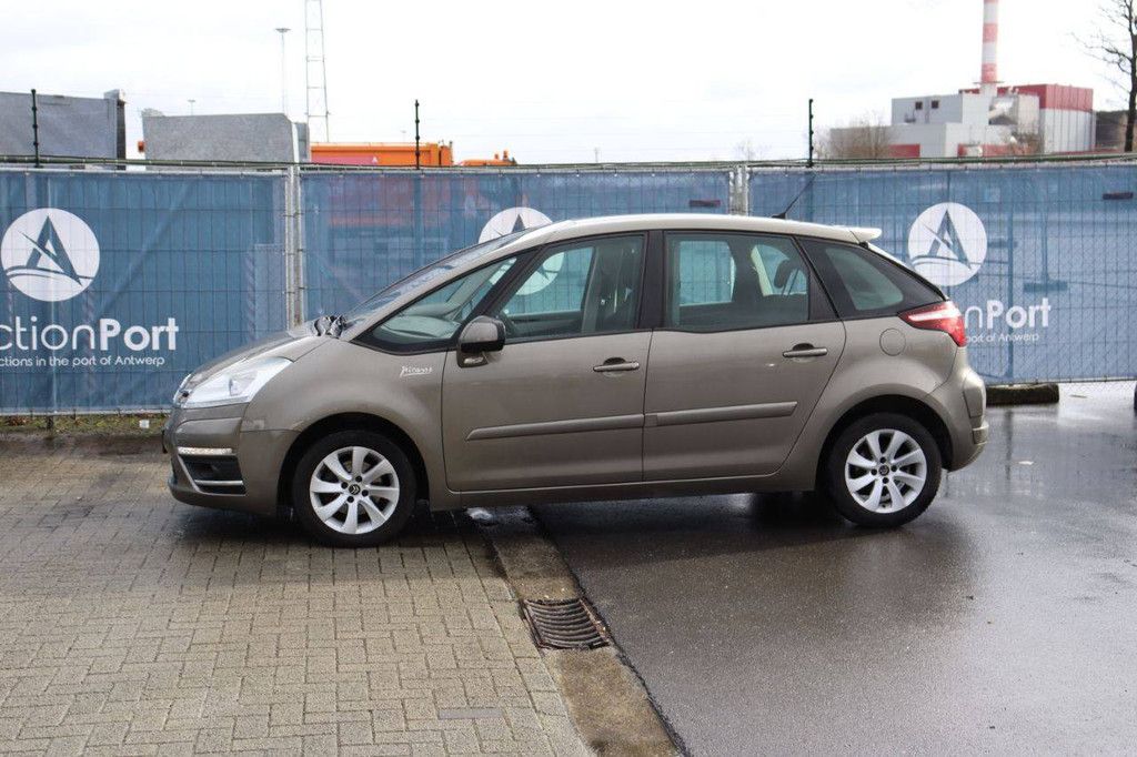 Passenger car Citroën C4 Diesel 112 hp 2013 (Margin)