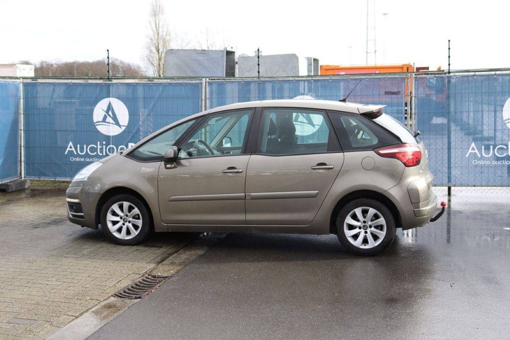 Passenger car Citroën C4 Diesel 112 hp 2013 (Margin)