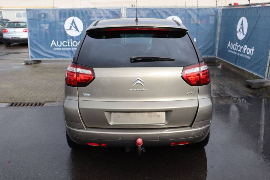 Passenger car Citroën C4 Diesel 112 hp 2013 (Margin)