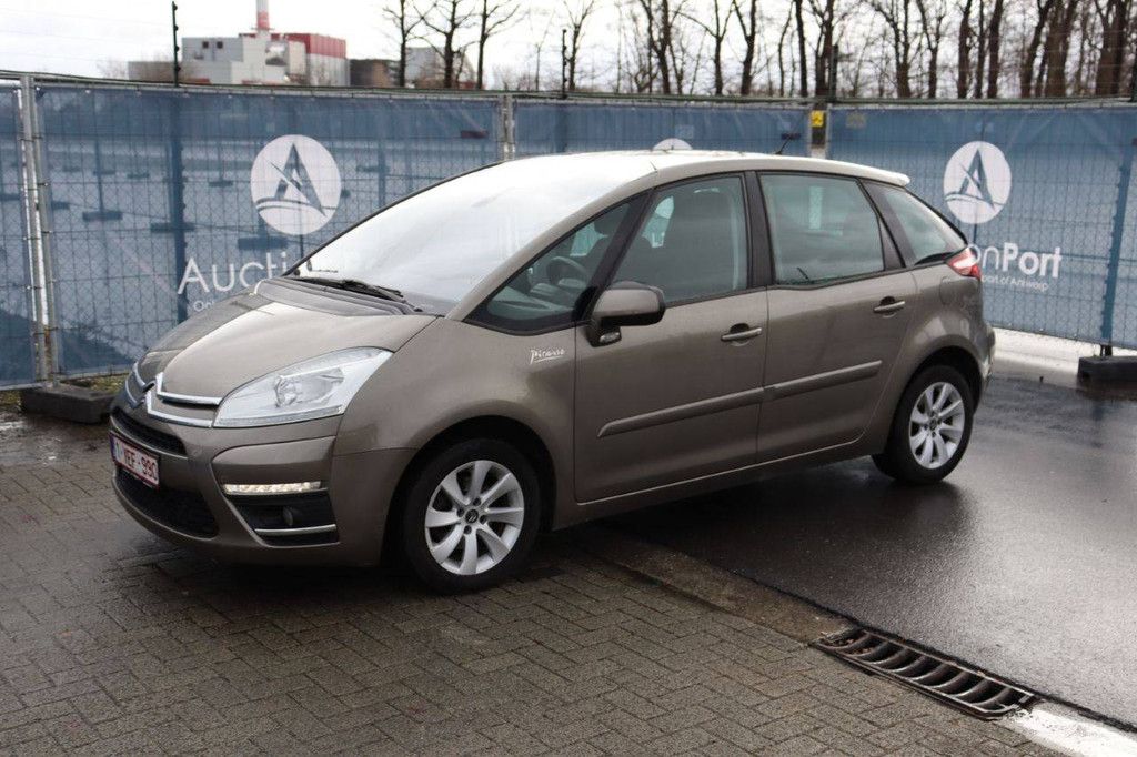 Passenger car Citroën C4 Diesel 112 hp 2013 (Margin)