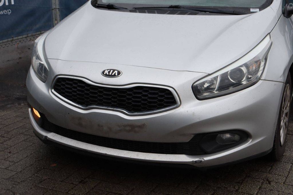 Passenger car Kia Ceed Diesel 90 hp 2013 (Margin)