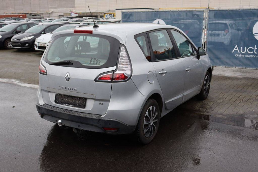 Passenger car Renault Scenic Petrol 115 hp 2013 (Margin)