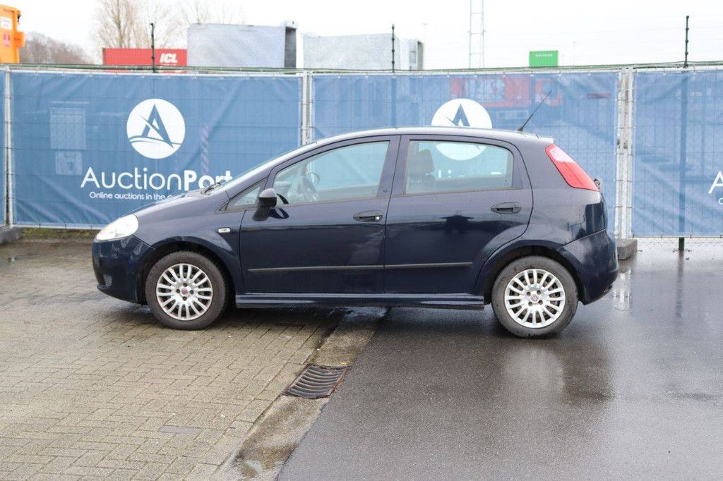 Pkw Fiat Punto Diesel 85 PS 2011 (Marge)