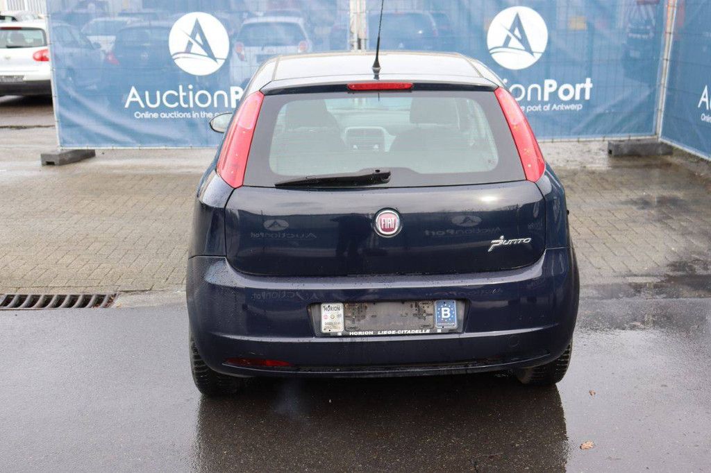 Pkw Fiat Punto Diesel 85 PS 2011 (Marge)