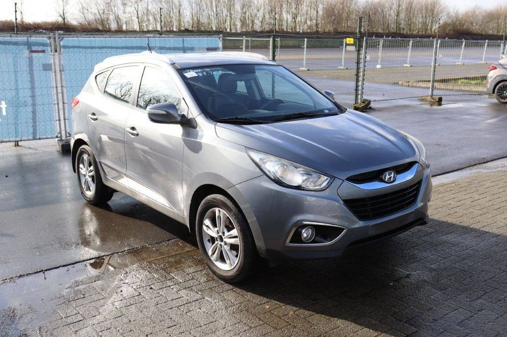 Passenger car Hyundai ix35 Petrol 136 hp 2013 (Margin)