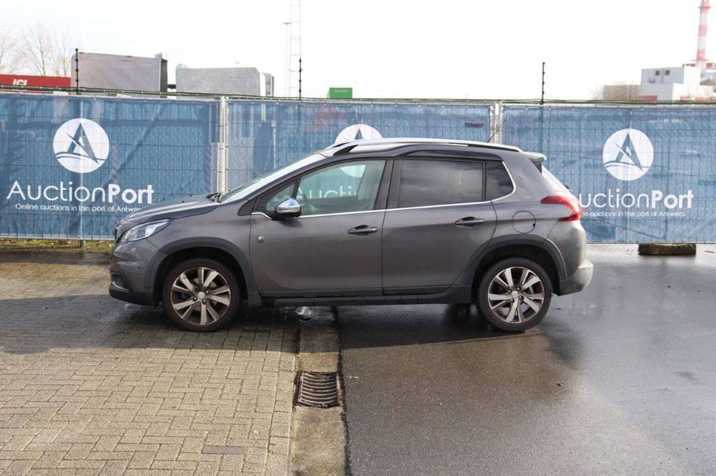 SUV Peugeot 2008 Petrol 110 hp 2018 (Margin)