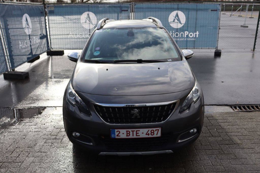 SUV Peugeot 2008 Petrol 110 hp 2018 (Margin)