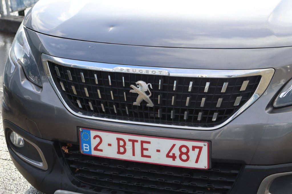 SUV Peugeot 2008 Petrol 110 hp 2018 (Margin)
