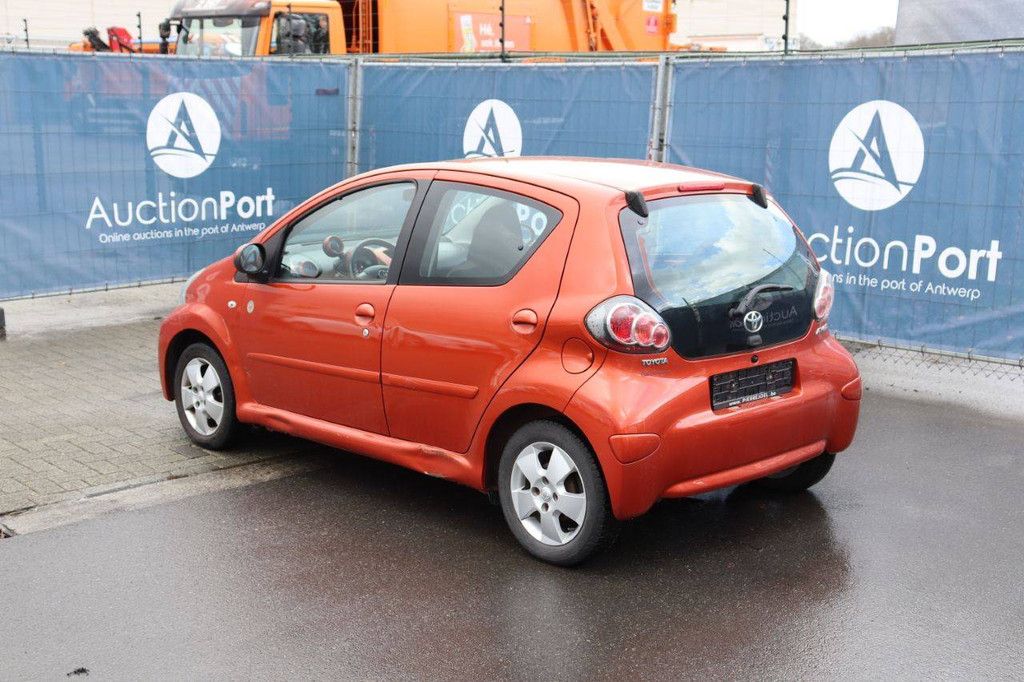 Passenger car Toyota Aygo Petrol 68 hp 2012 (Margin)