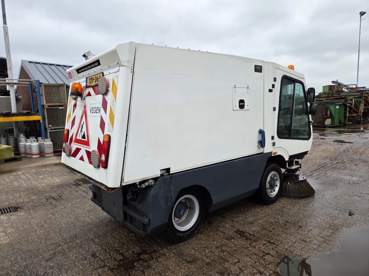 Tennant veegwagen veegzuigwagen veegmachine