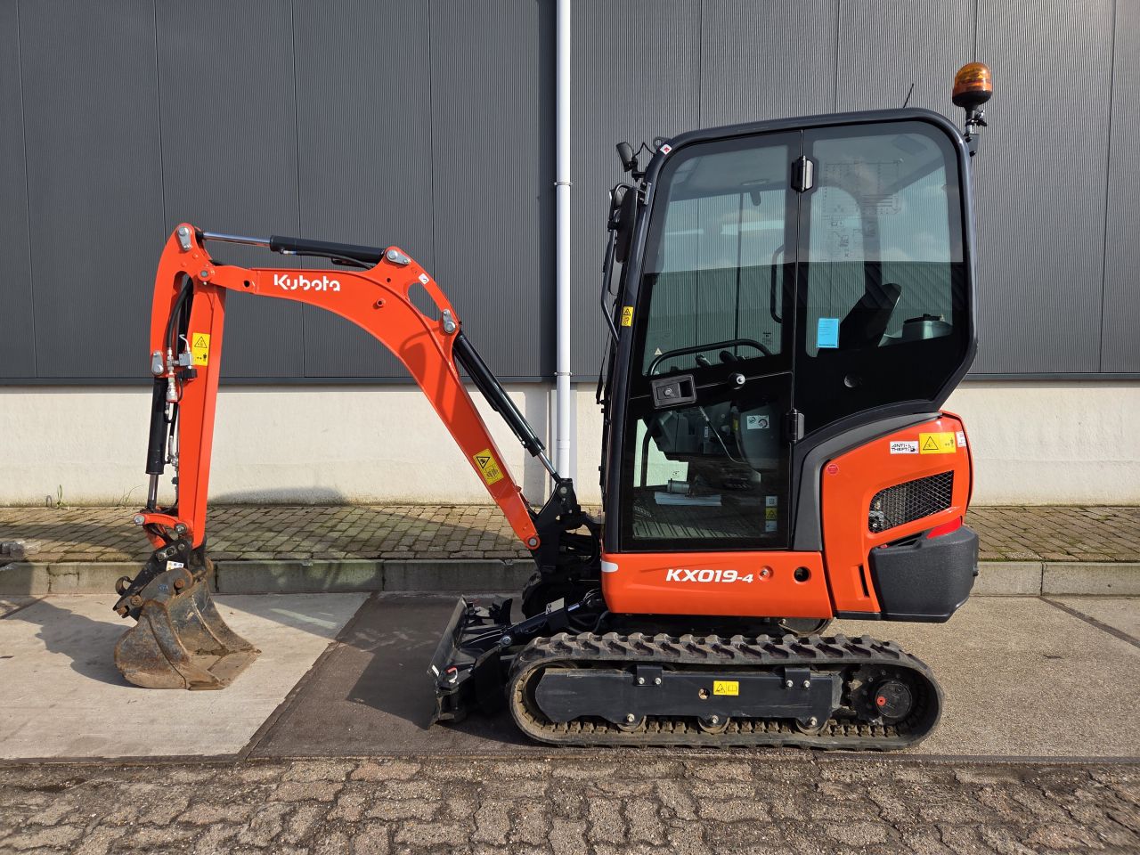 Kubota KX019-4 (2025) minigraver