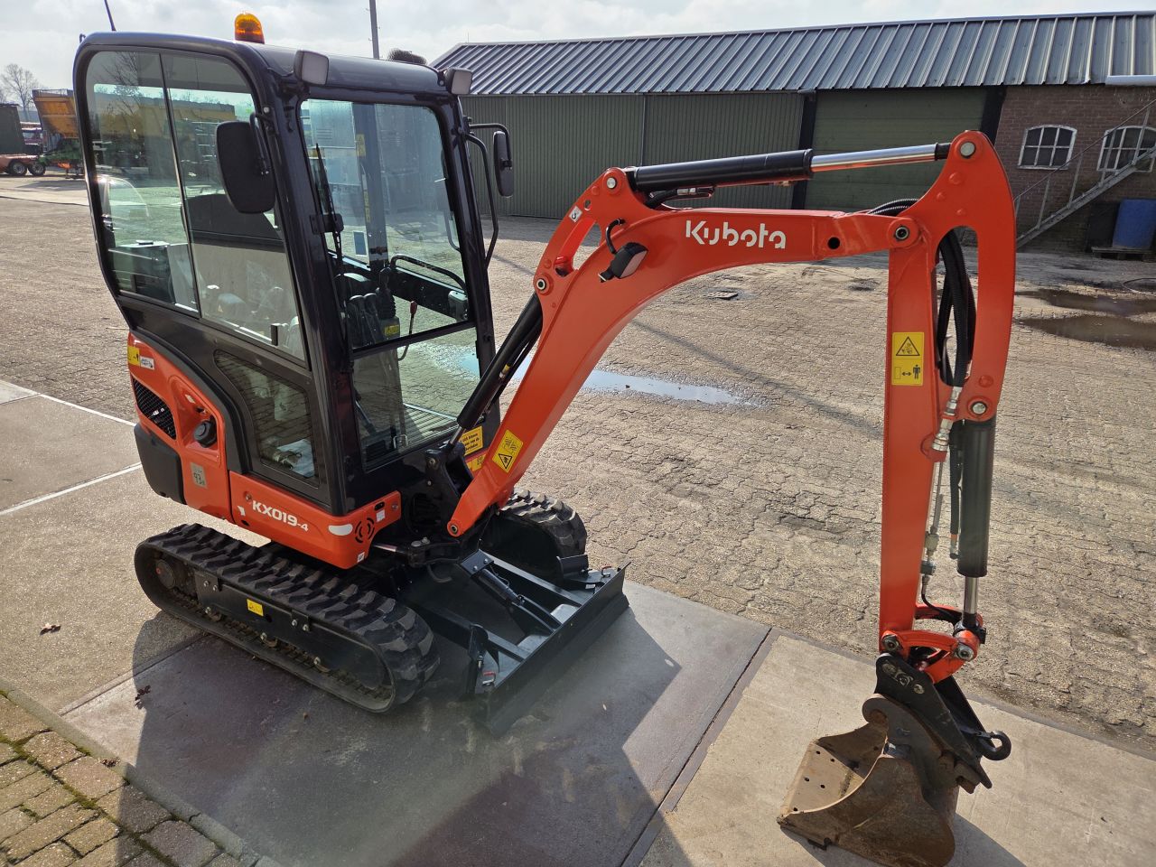Kubota KX019-4 (2025) minigraver