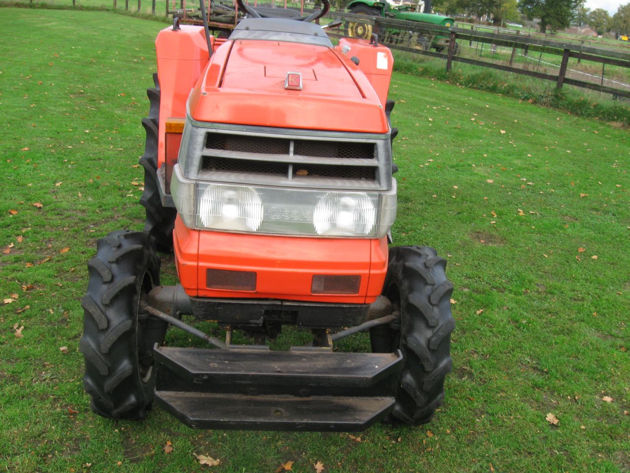 TE KOOP ZEER MOOIE kUBOTA