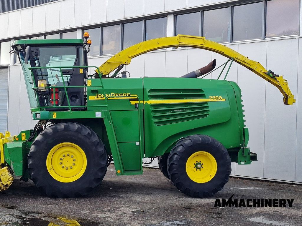 John Deere 7700 including Kemper 375