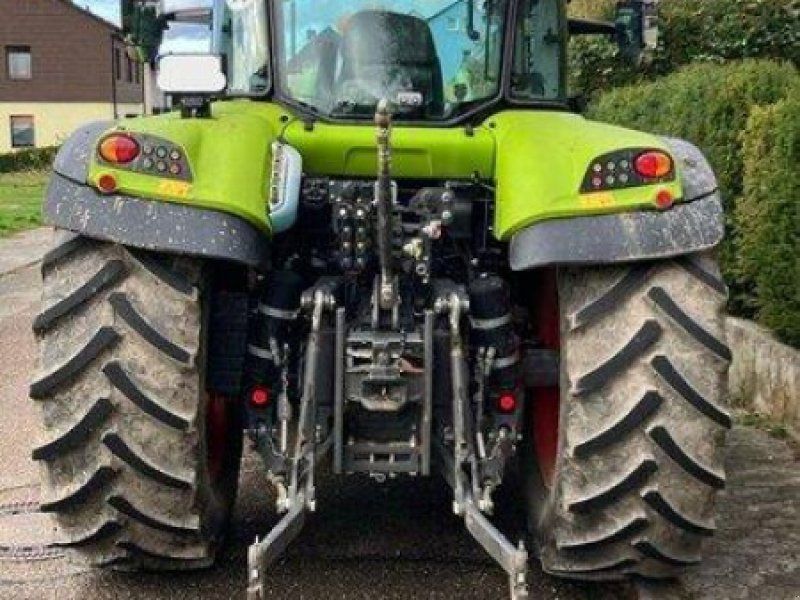 Claas Arion 440