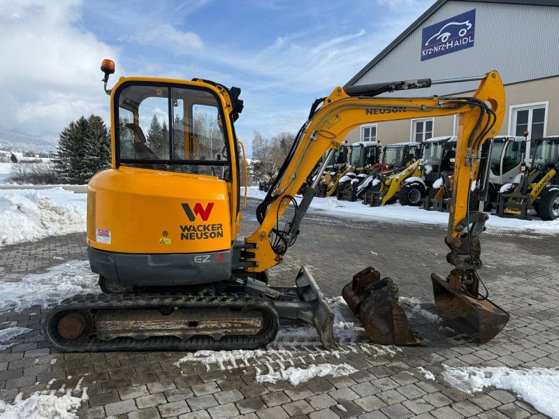Wacker Neuson EZ 38 mit 3x Löffel
