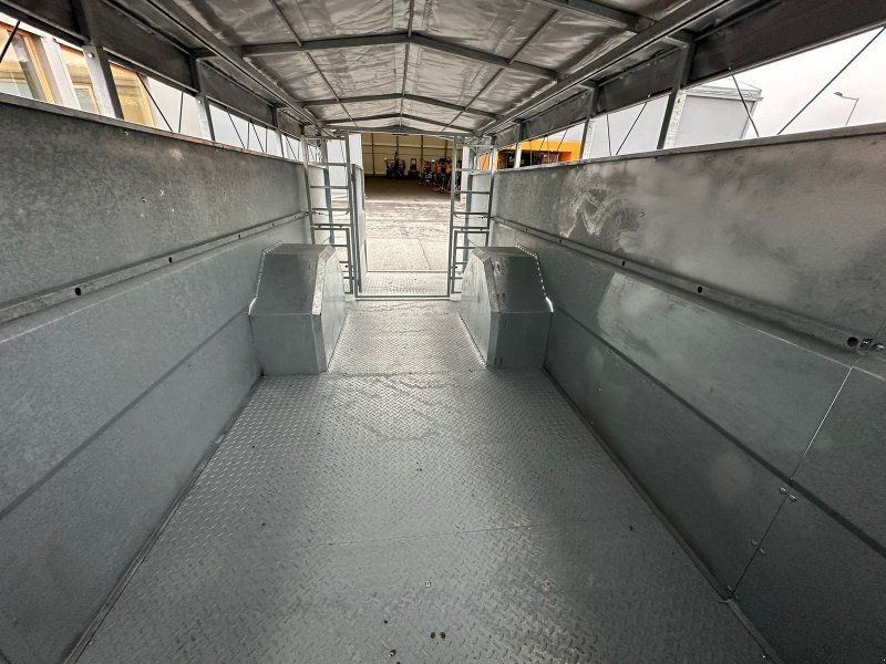 Cynkomet Vieh Kurier T677H absenkbar