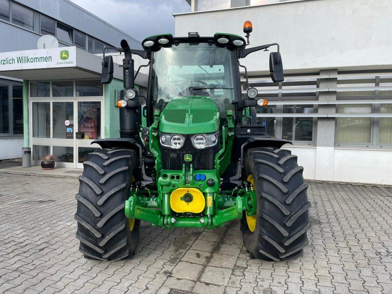 John Deere 6120M