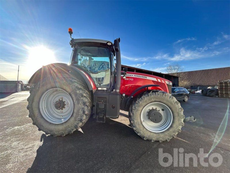 Massey Ferguson 8670