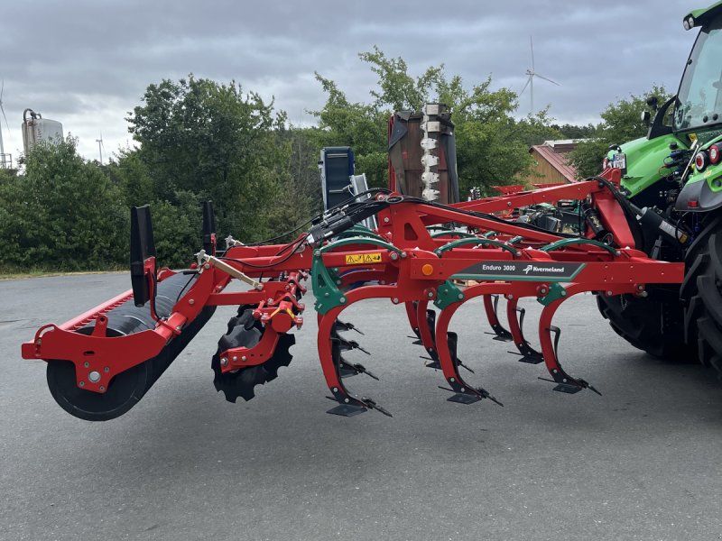 Kverneland Enduro 3000