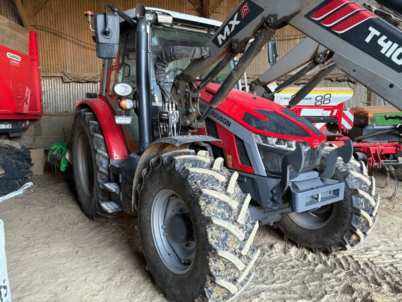 Massey Ferguson TRACTEUR  5 S 115 +CHARGEUR