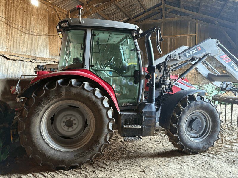 Massey Ferguson TRACTEUR  5 S 115 +CHARGEUR