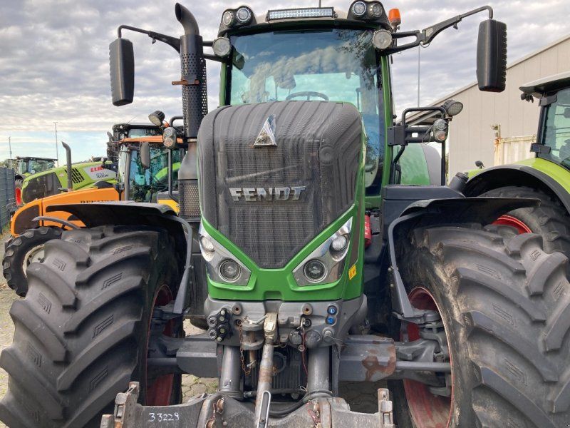 Fendt 826 Vario S4 Profi Plus