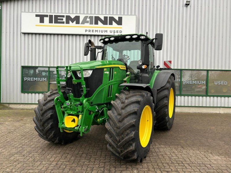 John Deere 6R 230