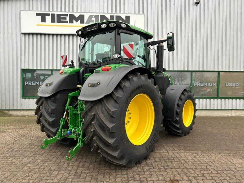 John Deere 6R 230