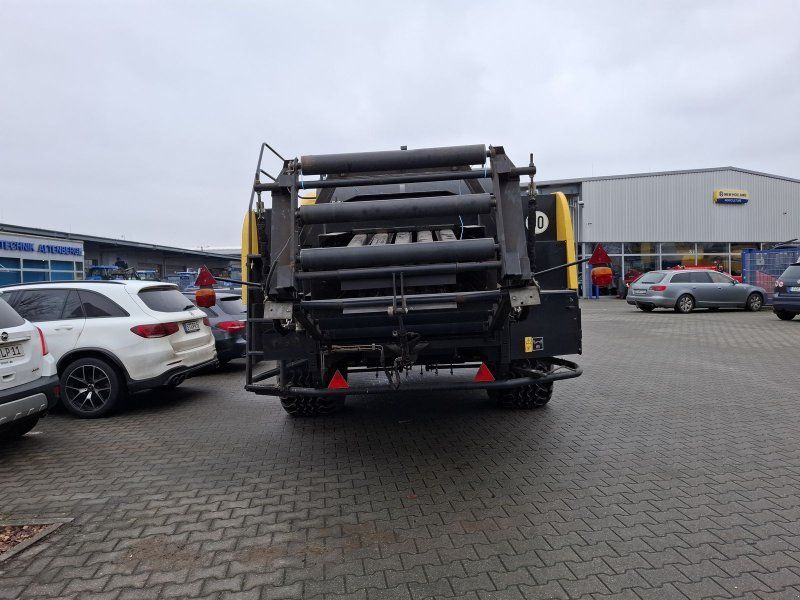 New Holland BB 9070 / BB9070