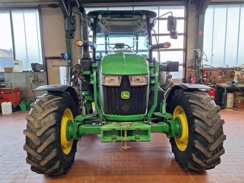 John Deere 5100M