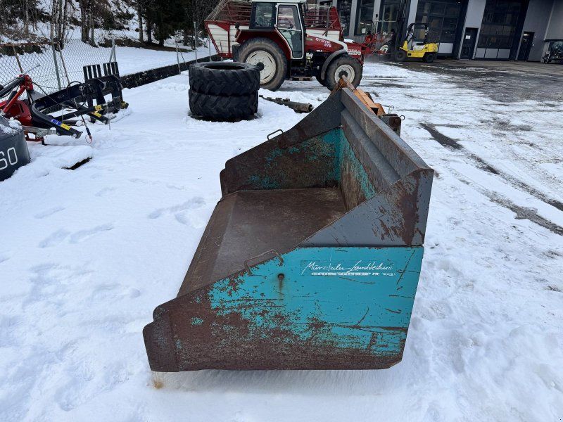 Kippschaufel 200cm mit Dreipunktaufnahme