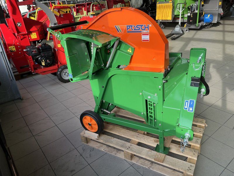 Posch Wipp mit Zapfwellenantrieb