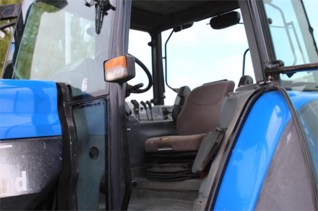 New Holland TM190