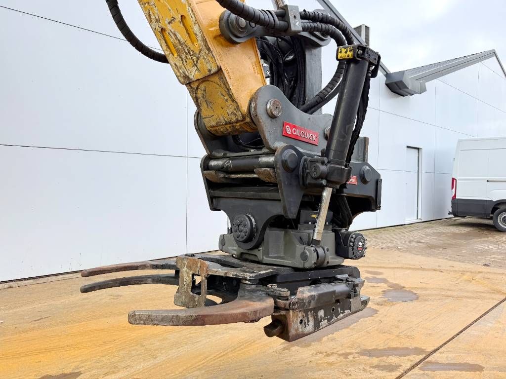 Engcon OilQuick / Tilt + Rotate + Grapple