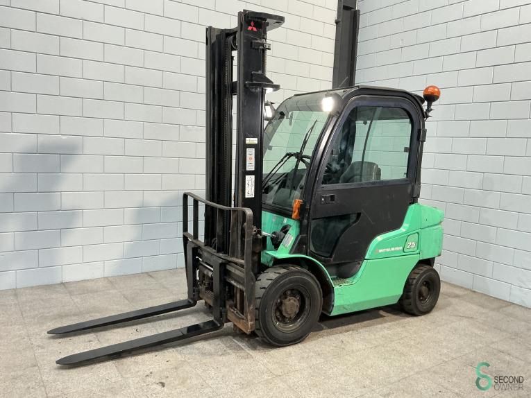 Forklifts Diesel Mitsubishi FD25N3 2007 Cabin