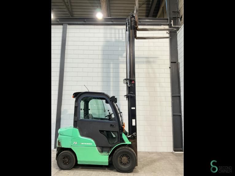 Forklifts Diesel Mitsubishi FD25N3 2007 Cabin