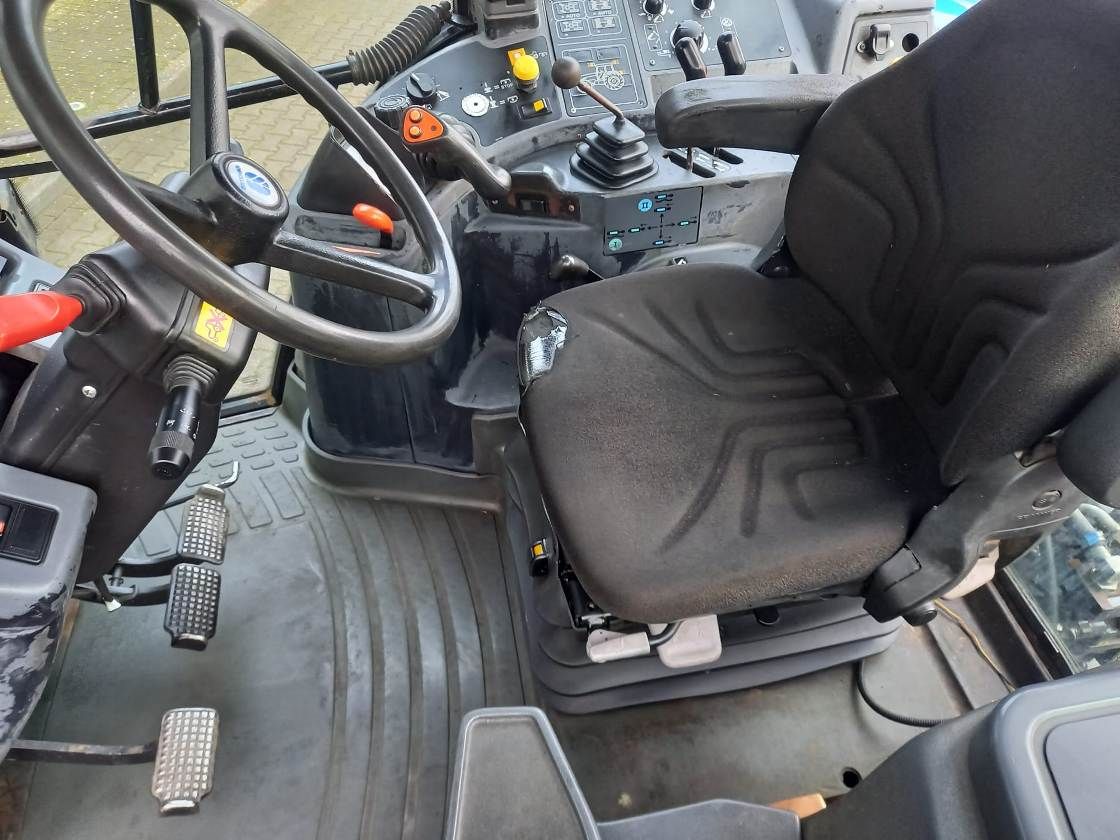 New Holland 8360 met Luchtremmen !