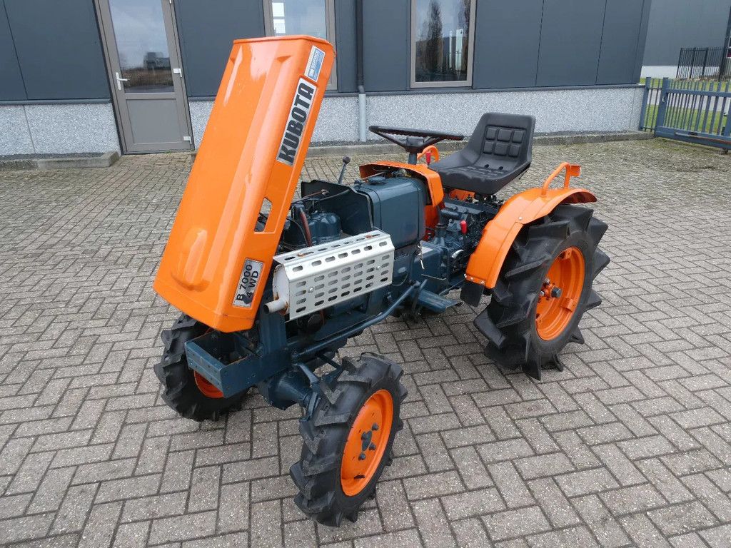 Kubota B7000 4wd / Margetrekker