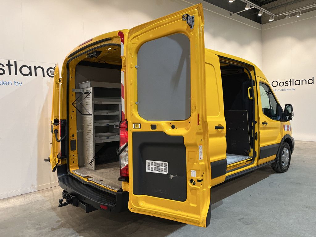 Ford Transit 350 2.0 TDCI L2H2 Trend 130 PK Servicebus / Inrichting / Euro 6 / Airco / Cruise Control / Trekhaak / PDC / 3-Zits