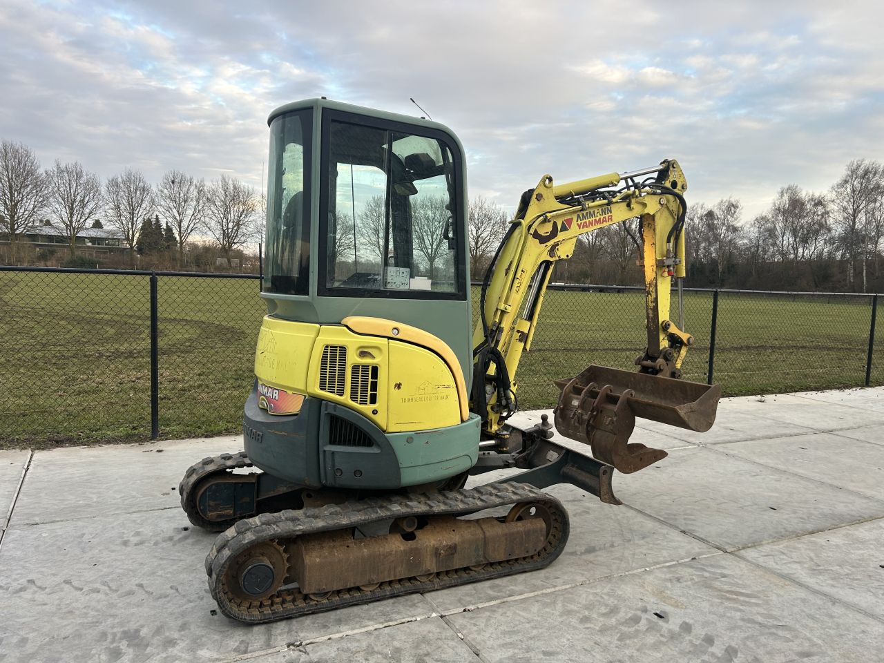 Nette Yanmar vio 25 minigraver